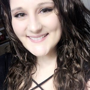 Meet your Posher, Gwendolyn